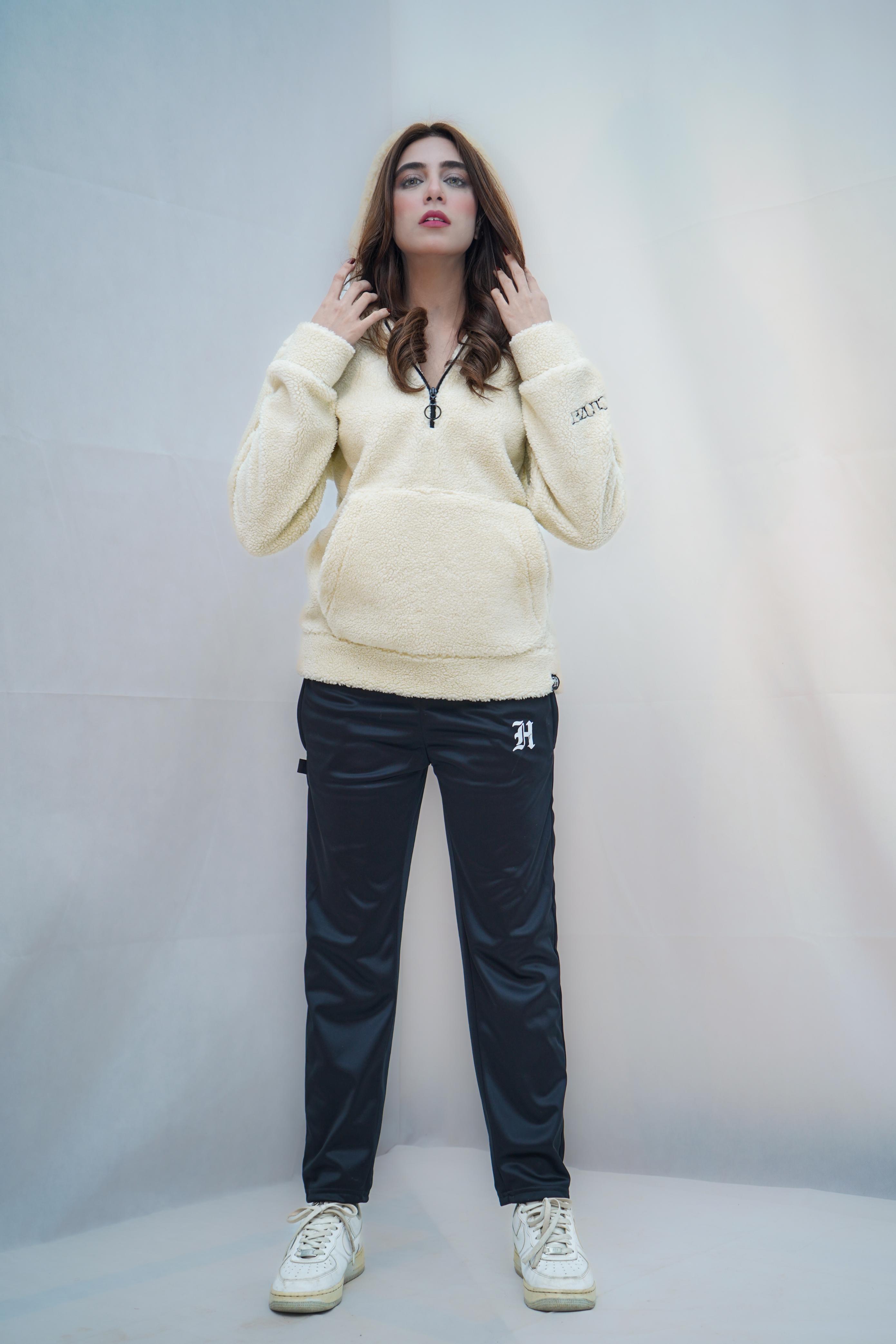 The Void Dry-Fit Slim Trousers – HIZ Clozet Pakistan