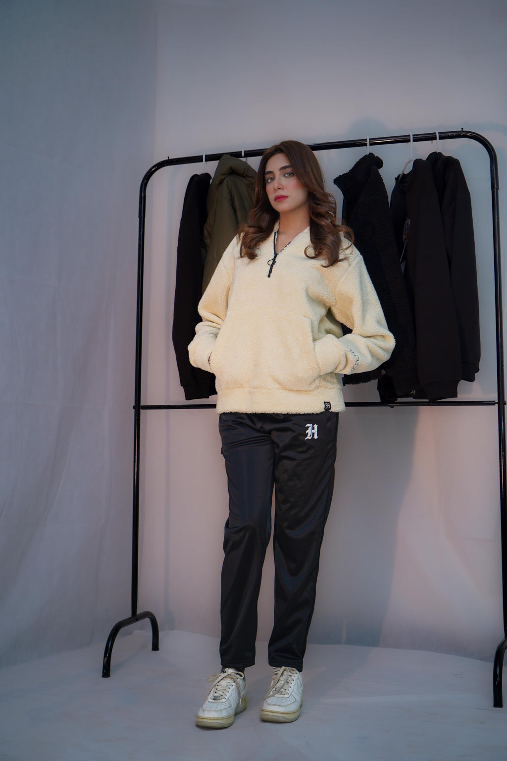 The Void Dry-Fit Slim Trousers – HIZ Clozet Pakistan